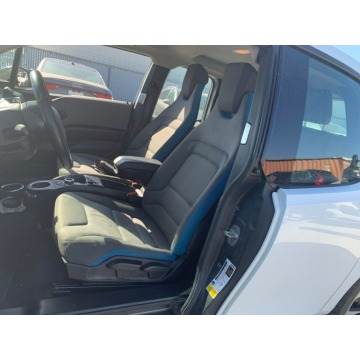 BMW i3  Hatchback 2017 elektryczny - Na sprzedaż za 62 607 zł - Katowice - zdjęcie 11