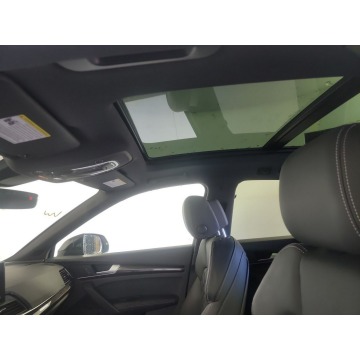 Audi SQ5  SUV 2023,  3.0 benzyna, automat - Na sprzedaż za 276 750 zł - Katowice - zdjęcie 12