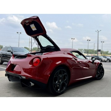 Alfa Romeo 4C  Coupe/Sportowy 2015,  1.7 benzyna, automat - Na sprzedaż za 249 567 zł - Katowice - zdjęcie 9