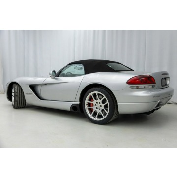 Dodge Viper  Kabriolet 2004,  8.3 benzyna - Na sprzedaż za 206 640 zł - Katowice - zdjęcie 10
