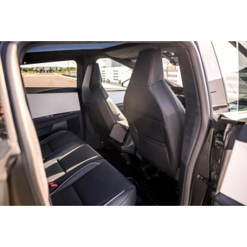 Tesla   SUV 2024 elektryczny, automat - Na sprzedaż za 975 389 zł - Katowice - zdjęcie 7