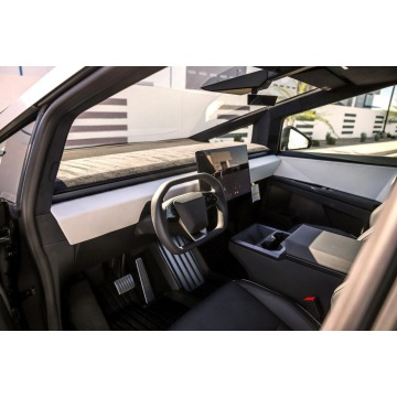 Tesla   SUV 2024 elektryczny, automat - Na sprzedaż za 975 389 zł - Katowice - zdjęcie 5