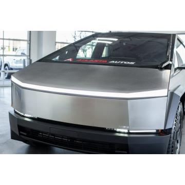 Tesla   SUV 2024 elektryczny, automat - Na sprzedaż za 851 160 zł - Katowice - zdjęcie 2