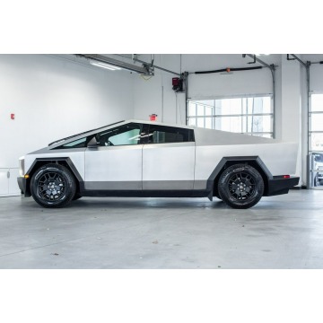 Tesla   SUV 2024 elektryczny, automat - Na sprzedaż za 851 160 zł - Katowice - zdjęcie 5