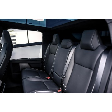 Tesla   SUV 2024 elektryczny, automat - Na sprzedaż za 733 080 zł - Katowice - zdjęcie 9