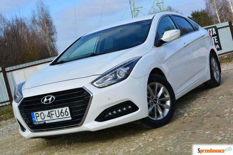 Hyundai i40  Sedan/Limuzyna 2018,  2.0 benzyna - Na sprzedaż za 59 900 zł - Łódź