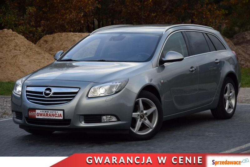 Opel Insignia  Kombi 2010,  2.0 diesel - Na sprzedaż za 26 900 zł - Radom