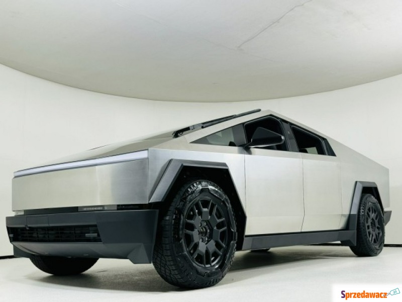 Tesla   SUV 2024,  0.0 zasilanie elektryczne - Na sprzedaż za 851 160 zł - Katowice