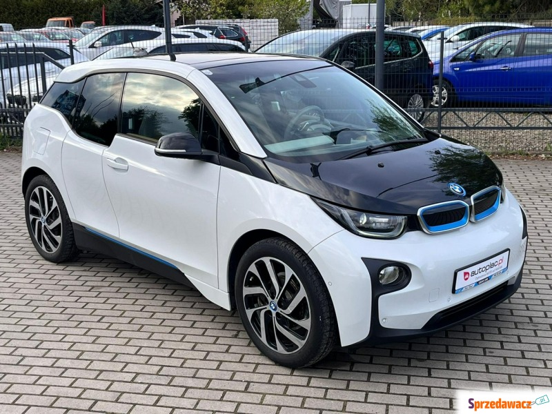 BMW i3  Hatchback 2016,  0.0 zasilanie elektryczne - Na sprzedaż za 64 900 zł - Zduńska Wola