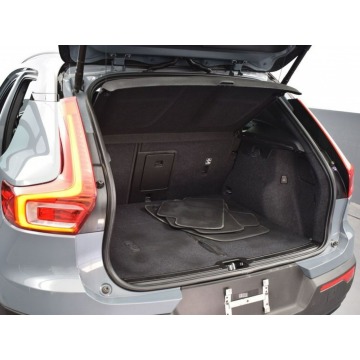 Volvo   SUV 2022,  2.0 benzyna, automat - Na sprzedaż za 151 290 zł - Katowice - zdjęcie 12