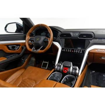 Lamborghini Urus  SUV 2019,  4.0 benzyna, automat - Na sprzedaż za 873 300 zł - Katowice - zdjęcie 10