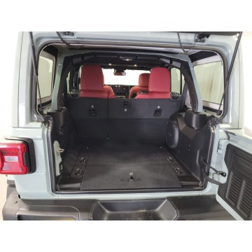 Jeep Wrangler  SUV 2023,  6.4 benzyna, automat - Na sprzedaż za 453 870 zł - Katowice - zdjęcie 12