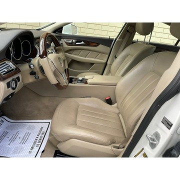 Mercedes - Benz CLS-klasa  Sedan/Limuzyna 2014,  4.7 benzyna, automat - Na sprzedaż za 66 420 zł - Katowice - zdjęcie 9