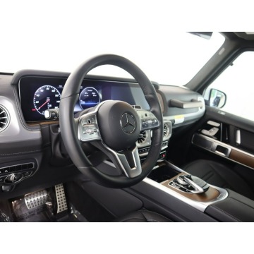 Mercedes - Benz G-klasa  SUV 2023,  4.0 benzyna, automat - Na sprzedaż za 775 392 zł - Katowice - zdjęcie 10