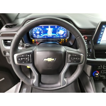 Chevrolet Suburban  SUV 2023,  5.3 benzyna, automat - Na sprzedaż za 295 815 zł - Katowice - zdjęcie 9