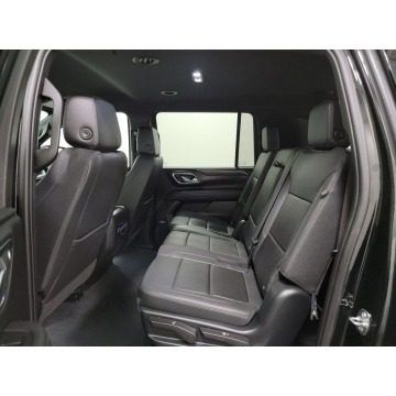 Chevrolet Suburban  SUV 2023,  5.3 benzyna, automat - Na sprzedaż za 295 815 zł - Katowice - zdjęcie 11