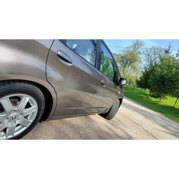 Honda Jazz  Hatchback 2012,  1.2 benzyna - Na sprzedaż za 28 999 zł - Łagów - zdjęcie 9