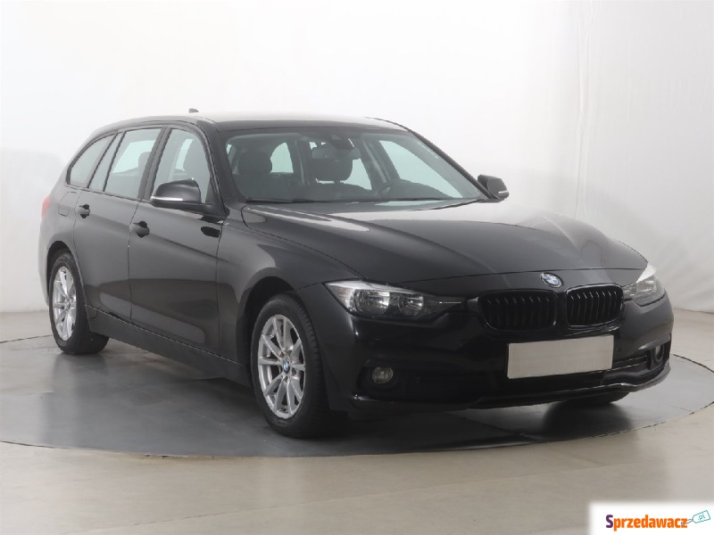 BMW Seria 3  Kombi 2015,  2.0 diesel - Na sprzedaż za 57 999 zł - Katowice
