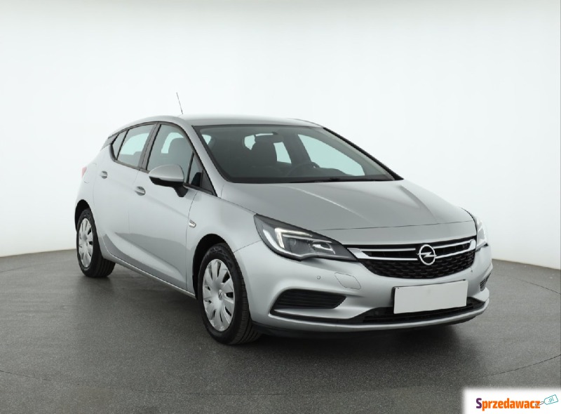 Opel Astra  Hatchback 2018,  1.6 diesel - Na sprzedaż za 43 499 zł - Piaseczno