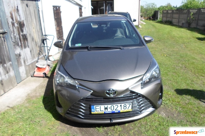 Toyota Yaris 2018,  1.0 benzyna - Na sprzedaż za 45 000 zł - Tuszyn