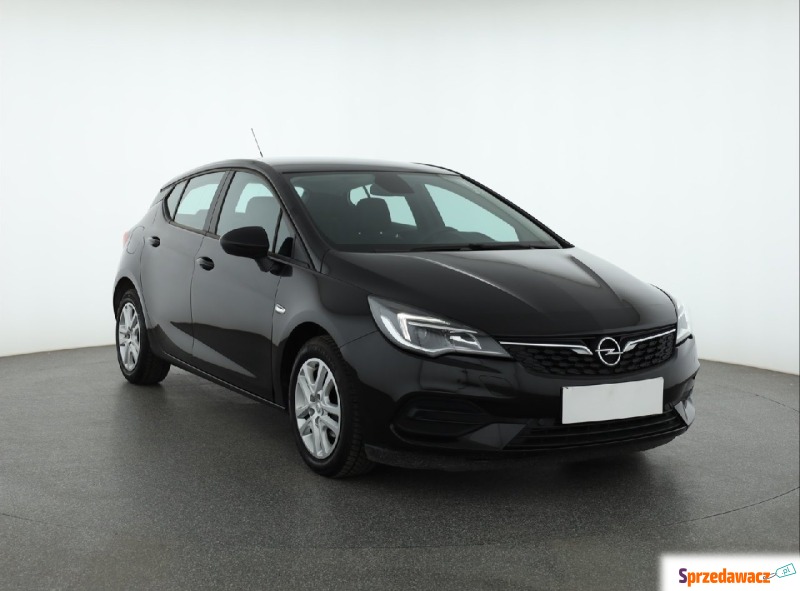 Opel Astra  Hatchback 2020,  1.2 benzyna - Na sprzedaż za 42 275 zł - Piaseczno