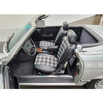 Mercedes - Benz SL-klasa  Kabriolet 1984,  3.8 benzyna, automat - Na sprzedaż za 88 560 zł - Katowice - zdjęcie 11