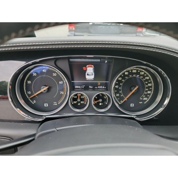 Bentley Continental Flying Spur  Sedan/Limuzyna 2016,  4.0 benzyna, automat - Na sprzedaż za 418 200 zł - Katowice - zdjęcie 9
