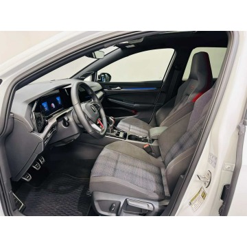 Volkswagen Golf  Hatchback 2023,  2.0 benzyna - Na sprzedaż za 138 990 zł - Katowice - zdjęcie 9