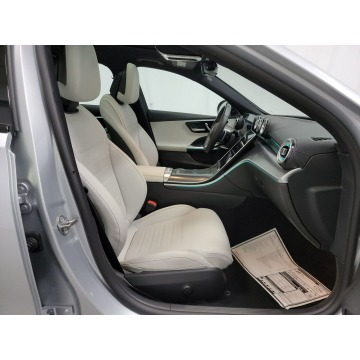 Mercedes - Benz C-klasa  Sedan/Limuzyna 2022,  2.0 benzyna, automat - Na sprzedaż za 170 970 zł - Katowice - zdjęcie 9