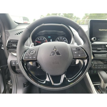 Mitsubishi Eclipse Cross  SUV 2023,  1.5 benzyna, automat - Na sprzedaż za 131 118 zł - Katowice - zdjęcie 9