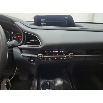 Mazda CX-30  SUV 2022,  2.5 benzyna, automat - Na sprzedaż za 113 160 zł - Katowice - zdjęcie 10