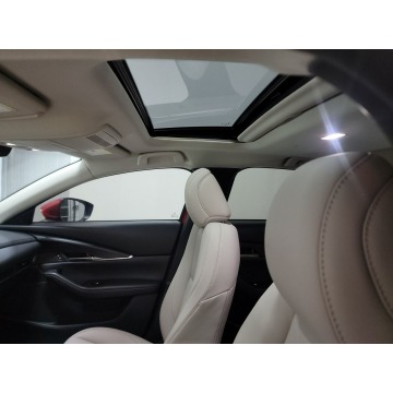 Mazda CX-30  SUV 2022,  2.5 benzyna, automat - Na sprzedaż za 113 160 zł - Katowice - zdjęcie 12