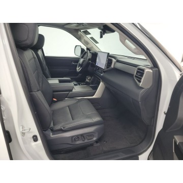 Toyota Sequoia  SUV 2023,  3.4 hybryda, automat - Na sprzedaż za 371 460 zł - Katowice - zdjęcie 10