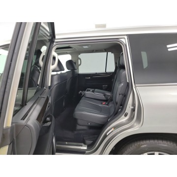 Lexus LX  SUV 2018,  5.7 benzyna, automat - Na sprzedaż za 298 890 zł - Katowice - zdjęcie 10