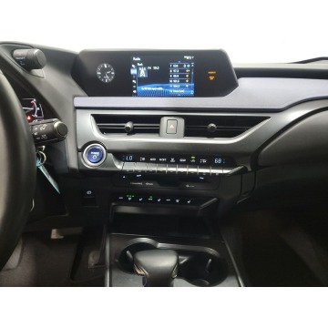 Lexus UX  SUV 2021,  2.0 hybryda, automat - Na sprzedaż za 143 910 zł - Katowice - zdjęcie 10