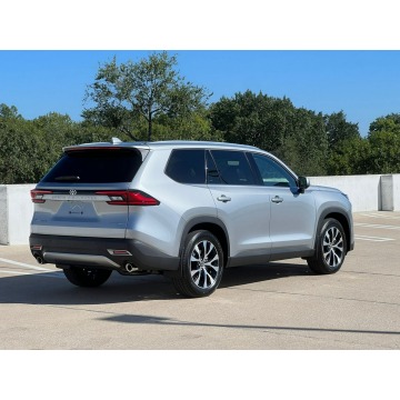Toyota Highlander  SUV 2024,  2.4 benzyna, automat - Na sprzedaż za 244 770 zł - Katowice - zdjęcie 9