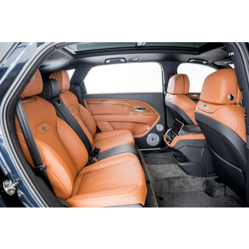 Bentley Bentayga  SUV 2023,  4.0 benzyna, automat - Na sprzedaż za 1 229 729 zł - Katowice - zdjęcie 12