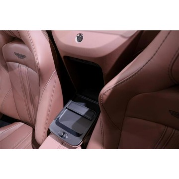 Aston Martin   Kabriolet 2022,  4.0 benzyna, automat - Na sprzedaż za 733 080 zł - Katowice - zdjęcie 10