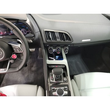 Audi R8  Kabriolet 2023,  5.2 benzyna, automat - Na sprzedaż za 772 440 zł - Katowice - zdjęcie 9