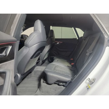 Audi SQ8  SUV 2022,  4.0 benzyna, automat - Na sprzedaż za 307 500 zł - Katowice - zdjęcie 9