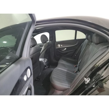 Mercedes - Benz E-klasa  Sedan/Limuzyna 2020,  2.0 benzyna, automat - Na sprzedaż za 108 240 zł - Katowice - zdjęcie 10