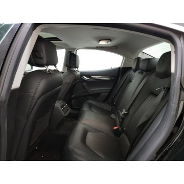 Maserati Ghibli  Sedan/Limuzyna 2019,  3.0 benzyna, automat - Na sprzedaż za 109 470 zł - Katowice - zdjęcie 9