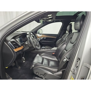 Volvo   SUV 2017,  2.0 benzyna, automat - Na sprzedaż za 68 880 zł - Katowice - zdjęcie 9