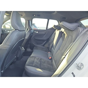 Volvo   SUV 2022 elektryczny, automat - Na sprzedaż za 116 850 zł - Katowice - zdjęcie 9