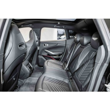 Aston Martin DBX  SUV 2023,  4.0 benzyna, automat - Na sprzedaż za 762 600 zł - Katowice - zdjęcie 10