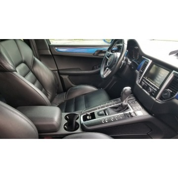 Porsche Macan  SUV 2016,  3.0 benzyna, automat - Na sprzedaż za 70 110 zł - Katowice - zdjęcie 11