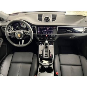 Porsche Macan  SUV 2023,  3.0 benzyna, automat - Na sprzedaż za 253 380 zł - Katowice - zdjęcie 9