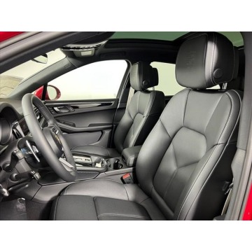 Porsche Macan  SUV 2023,  3.0 benzyna, automat - Na sprzedaż za 253 380 zł - Katowice - zdjęcie 11