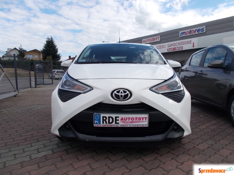 Toyota Aygo  Hatchback 2021,  0.0 benzyna - Na sprzedaż za 54 700 zł - Dębica