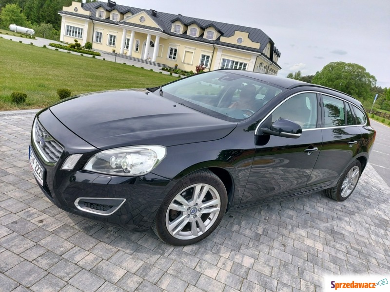 Volvo V60 2011,  1.6 diesel - Na sprzedaż za 31 400 zł - Drelów